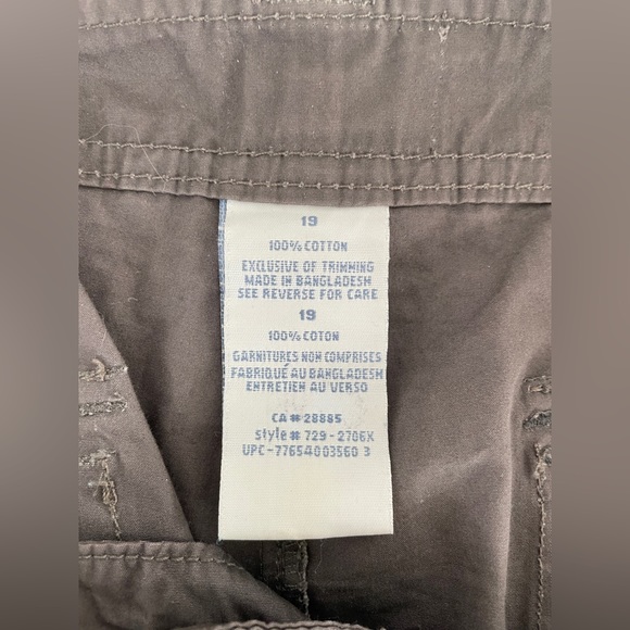 Plus Size Khaki Cargo Short Shorts - Picture 6 of 7